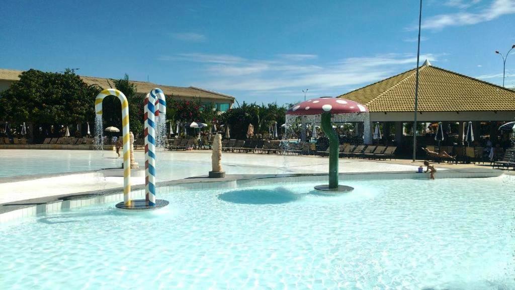L'acqua Diroma - Suítes confortáveis - Park aquático 24 horas com Piscina de Ondas Caldas Novas Esterno foto
