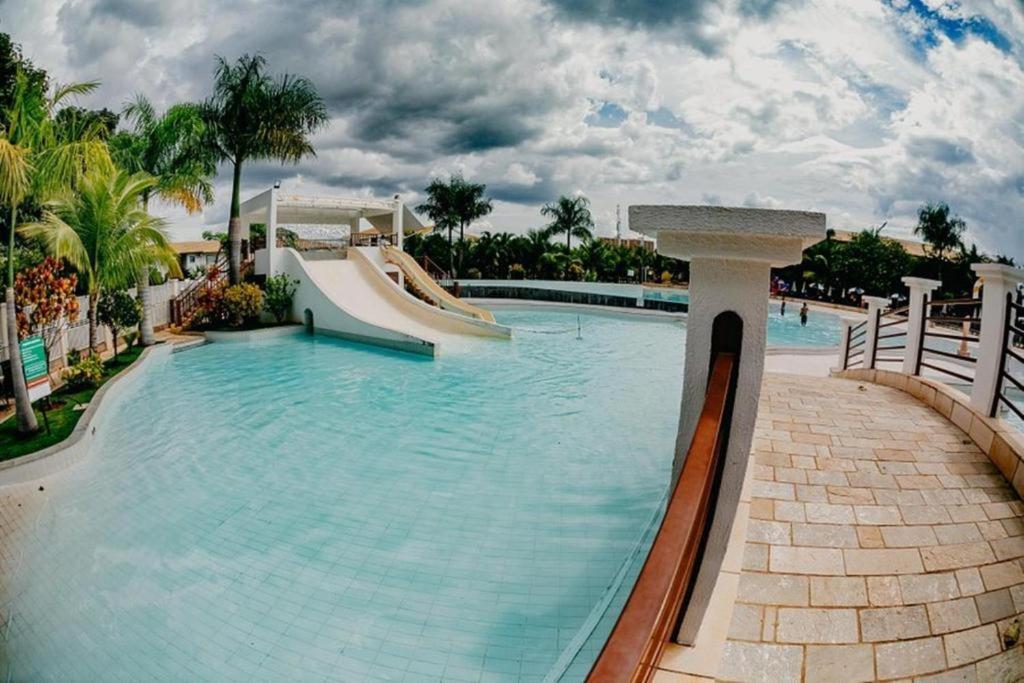 L'acqua Diroma - Suítes confortáveis - Park aquático 24 horas com Piscina de Ondas Caldas Novas Esterno foto