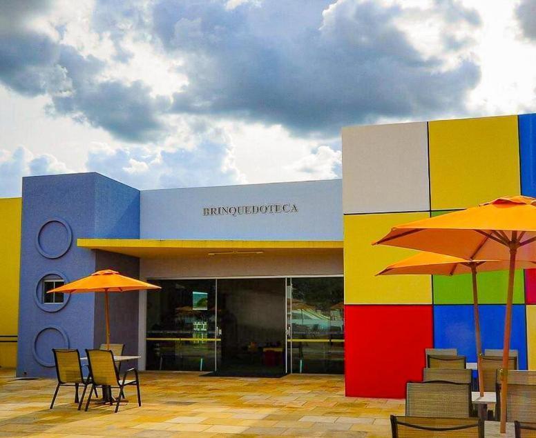 L'acqua Diroma - Suítes confortáveis - Park aquático 24 horas com Piscina de Ondas Caldas Novas Esterno foto