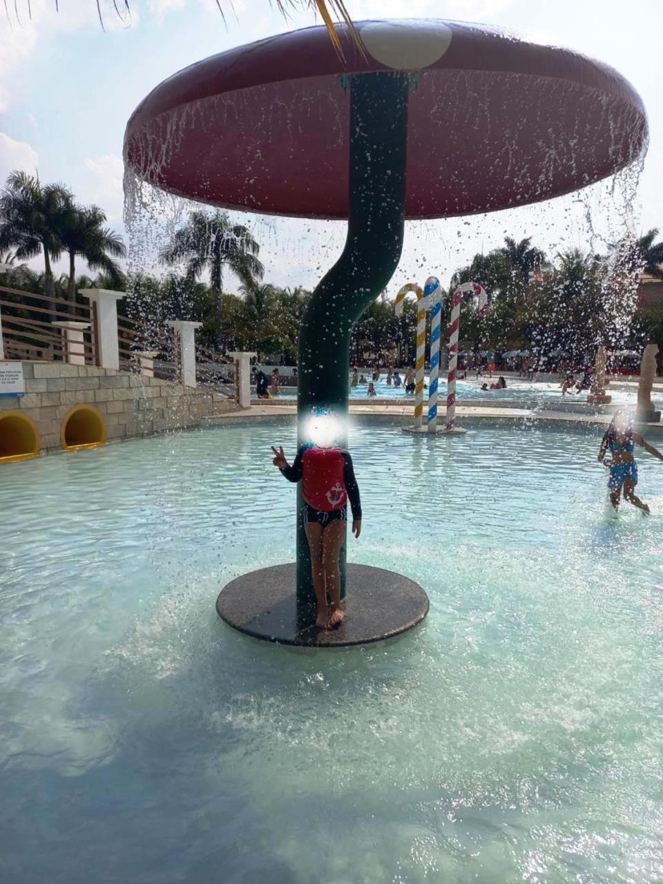 L'acqua Diroma - Suítes confortáveis - Park aquático 24 horas com Piscina de Ondas Caldas Novas Esterno foto